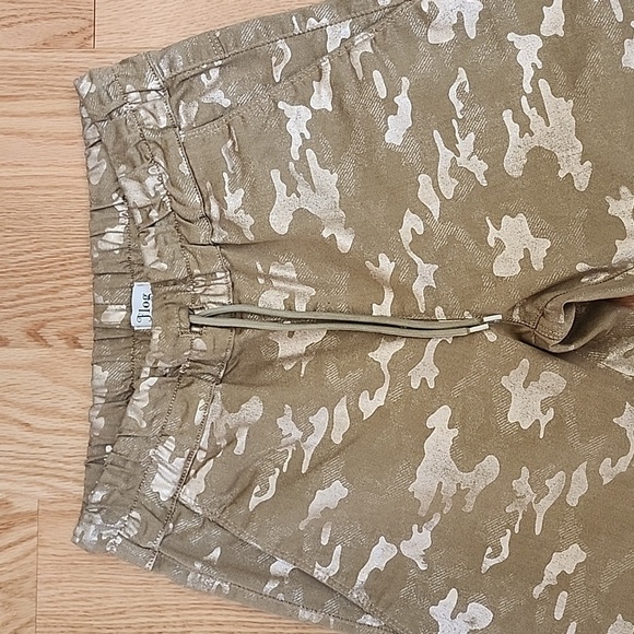 Flogg SZ 28, camo shely drawstring  pants. - Picture 4 of 12